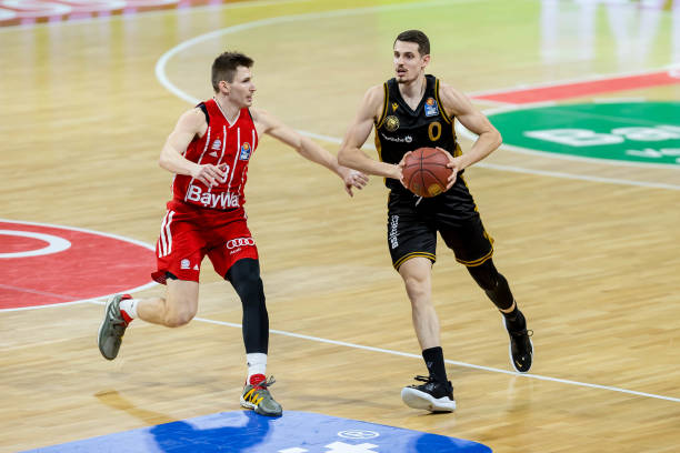 此判罚不仅 此判罚不仅